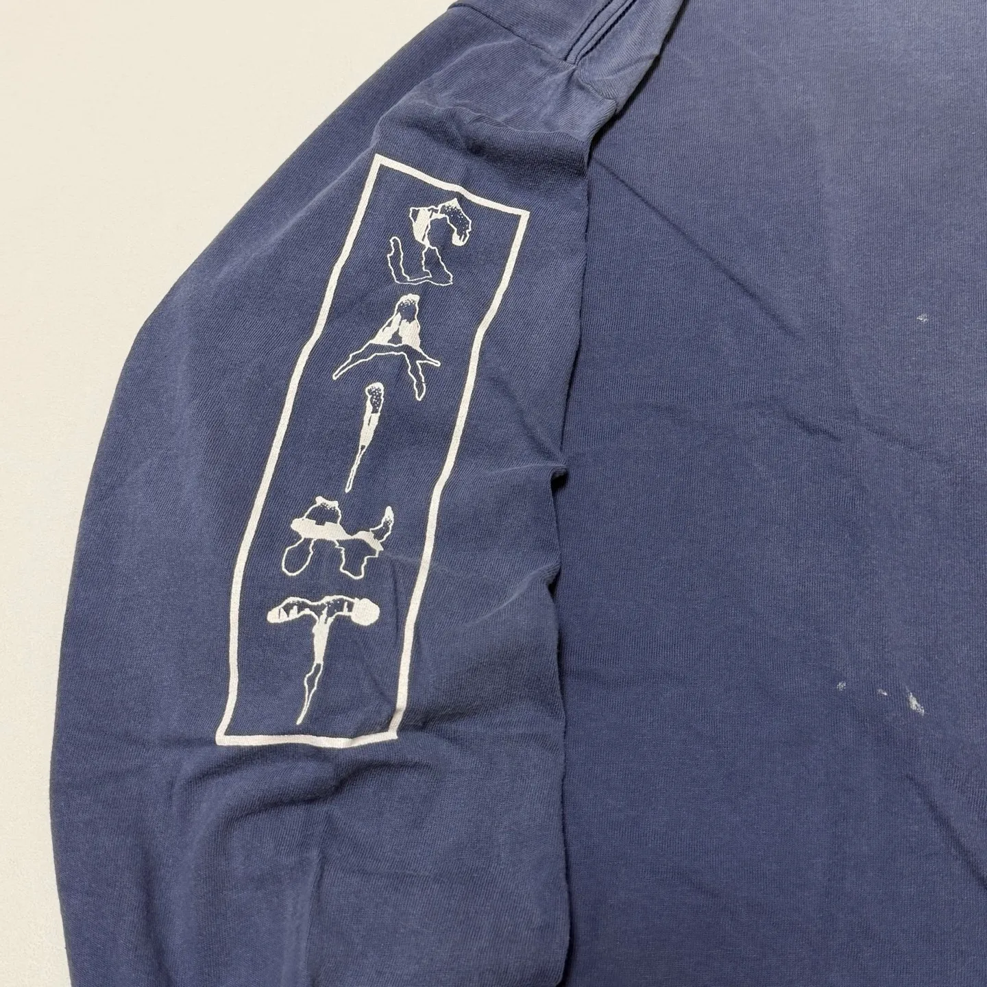 SAINT Mxxxxxx × BABYLON BBLN_LS TEE/SAINT BABYLON/NVY/BABYLON co-branded style Wolf head SAINT/nail distressed long sleeves Washed blue S-XL Completely matched Tube weaving fabric without side seams Garment dyeing Maliu water faded distressing Simulated sun fading treatment Natural fading Handmade holes and frayed Ink splashing treatment Correct main mark/wash mark/little angel anti-counterfeiting mark